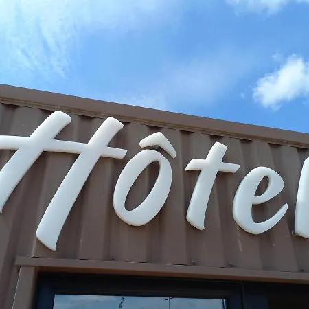 Logis Et Restaurant La Croix De Mille Hotel Pampelonne